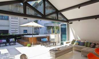 Imagem 2: Cobertura duplex em prédio charmoso no Jardim Botânico