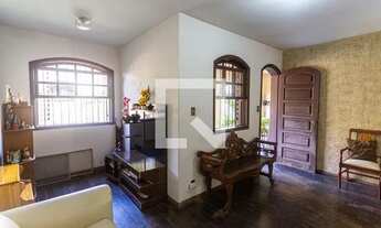 Imagem 2: Casa à Venda - Aparecida, 5 Quartos, 185 m2