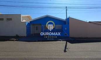 Imagem 2: Casa com 2 dormitórios para alugar, por R$ 1.000/mês - Jardim Europa - Ourinhos/SP