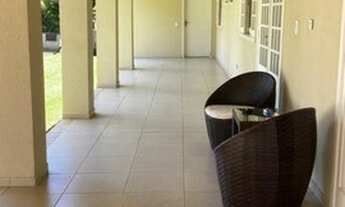 Imagem 5: Casa de condomínio para venda tem 384 metros quadrados com 4 quartos