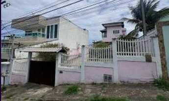 Imagem 3: Casa para venda possui 242 metros quadrados com 4 quartos em Costazul - Rio das Ostras - R