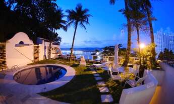 Imagem 5: Casa na Praia do Seus Sonhos com Vista Panorâmica - 04 Suites!