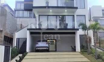 Imagem: Sobrado com piscina à venda, Condomínio