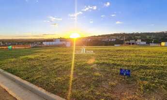 Imagem: Lote Jardins Parma com 257,98 m² - Entrada