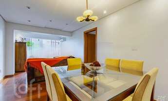 Imagem 2: Apartamento à venda em Petrópolis com 91 m², 3 quartos, 1 suíte, 1 vaga