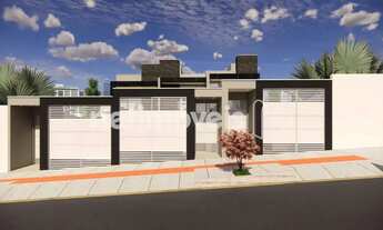 Imagem 2: Casa geminada com 120 m²; de área construída, localizada no bairro São João Batista