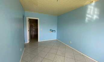 Imagem 3: Casa para locação com pátio, toda cercada