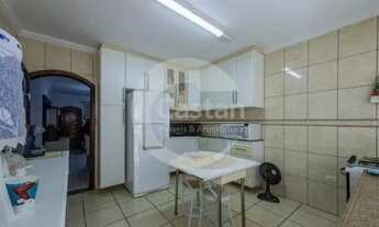 Imagem 7: Sobrado em Vila Graciosa