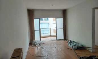 Imagem 2: Apto Valparaíso, amplo, sol, local nobre, Av. Portugal - Petrópolis - RJ