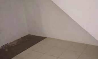 Imagem 3: Vendo está casa no primeiro andar Lage livre