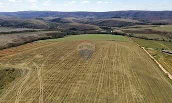 Imagem 3: Fazenda Campo Belo, Região Alto da Serra, há apenas 39 km de Araxá, 24 hectares (5 Alqueir