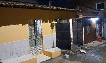 Imagem: CASA À VENDA - ÓTIMA LOCALIZAÇÃO!