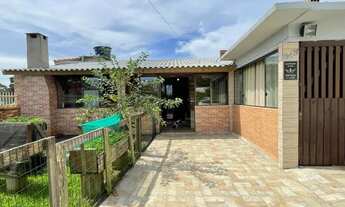 Imagem 2: Casa à venda em Torres