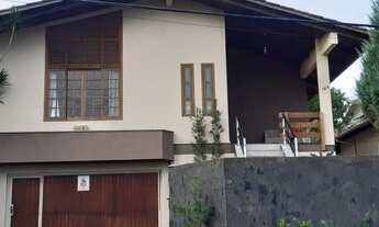 Imagem 2: Casa para venda tem 200 metros quadrados com 3 quartos próxima ao hospital São João