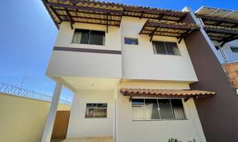 Imagem: Sobrado de 3 Quartos sendo 1 Suite Qd. 509