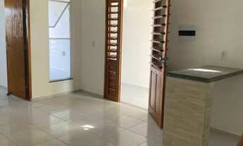 Imagem 2: Casa para venda com 80 m², com 2 quartos, 3vagas da garagem na Monguba