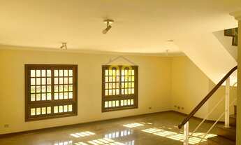 Imagem 4: Casa alto padrão para locação - 4 suítes - amplo quintal com jardim e churrasqueira