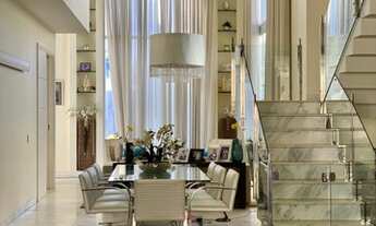 Imagem 2: Casa de condomínio sobrado para venda possui 394 metros quadrados com 4 quartos