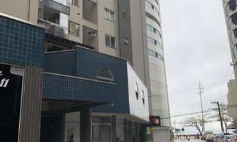 Imagem 14: Apartamento Quadra Mar para Locação Anual sendo 01 suíte + 01 dormitório e sacada com chur