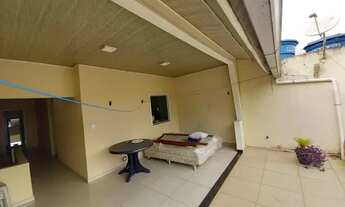 Imagem: Vendo Casa com 207m², 4 quartos, em Residencial