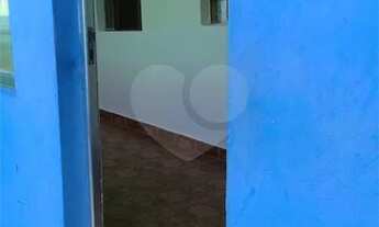 Imagem 3: Casa com 1 dorm e 1 vaga na Vila Paulo Silas