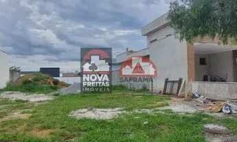 Imagem: Terreno Padrão em Condomínio em Pindamonhangaba