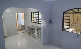 Imagem 2: CASA SOBREPOSTA 35M² - QUARTO, SALA, COZINHA E Á/S