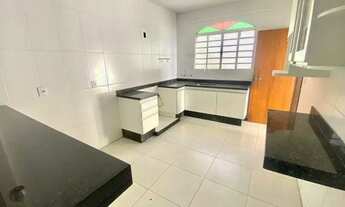 Imagem: Casa com 4 dormitórios à venda, 188 m²