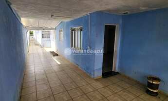 Imagem 4: Casa com Amplo terreno em Excelente Localização. Ótimo para Construtor e Investidor. Prop