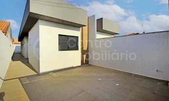 Imagem 5: CASA à venda com piscina e 3 quartos em Itanhaém, no bairro Tupy