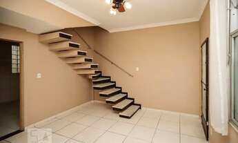 Imagem 3: Casa para Aluguel - Meier, 2 Quartos, 80 m2