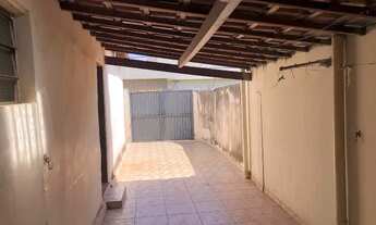 Imagem 3: Vendo casa com excelente localização!