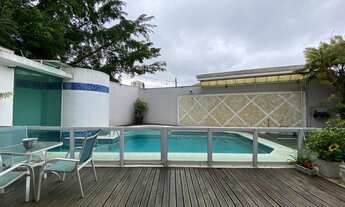 Imagem 3: Casa com reforma moderna em bolsão sem saída!