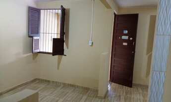 Imagem 3: Casas uma 2/4 , garagem, sala cozinha, banheiro , area de serviço e quintal amplo pra con