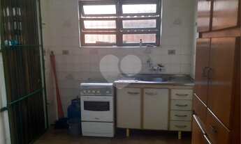 Imagem 6: 3 Dormitórios 1 suíte sala cozinha com área de serviço 2 banheiros quintal garagem para 3