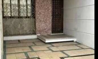 Imagem 3: Alugo Ampla Casa com 5 Quartos, Quintal, Próx. à vários Pontos Turísticos