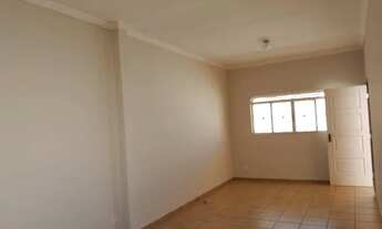 Imagem 5: Excelente casa 3dormitorios com armários embutidos e suite na Boa Vista R$2500,00