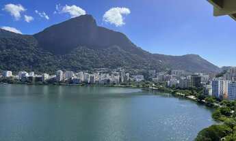 Imagem 2: Apartamento para aluguel possui 140 metros quadrados com 4 quartos em Lagoa - Rio de Janei