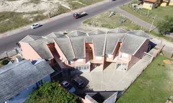 Imagem 6: Seu paraíso à beira-mar em Tramandaí: Duplex dos sonhos por apenas R$410 mil!