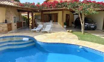 Imagem: Casa com piscina à venda no Capricórnio