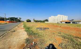 Imagem: Terreno à venda, 900 m² por R$ 780.000,00