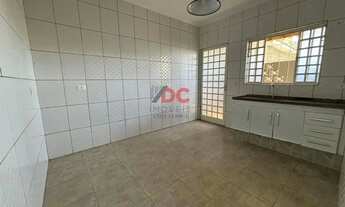 Imagem 2: Edícula para Venda em Presidente Prudente, PARQUE RESIDENCIAL CARANDÁ, 1 dormitório, 1 ban