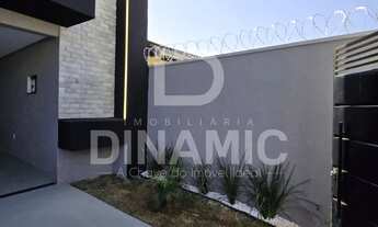 Imagem 2: Casa à Venda no Jardim Presidente - 3 Quartos, Suíte e Garagem para 2 Carros