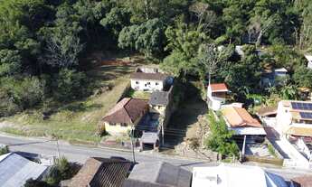 Imagem 2: Terreno Muito Próximo ao Mar com 425m² e Matrícula em Sambaqui Florianópolis