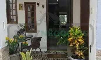 Imagem 2: ADIRV Lindo Sobrado para venda possui 320 metros quadrados com 4 quartos em Industrial