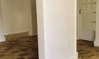 Imagem 6: Venda apartamento totalmente reformado, 3 dormitórios living amplo, ótima iluminação, lare