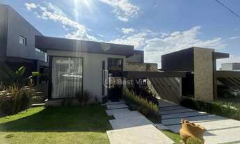 Imagem: Casa à venda com 4 Dormitórios sendo 3