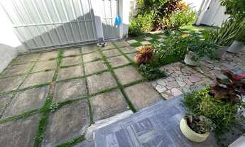 Imagem 2: EXCELENTE CASA SERVINDO PARA MORADIA OU FINS COMERCIAIS NA LEONARDO MOTA!