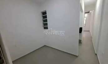 Imagem: Kitnet/Conjugado - / Residencial / Glória