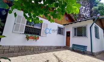 Imagem: Linda Casa com Amplo Terreno a Venda no